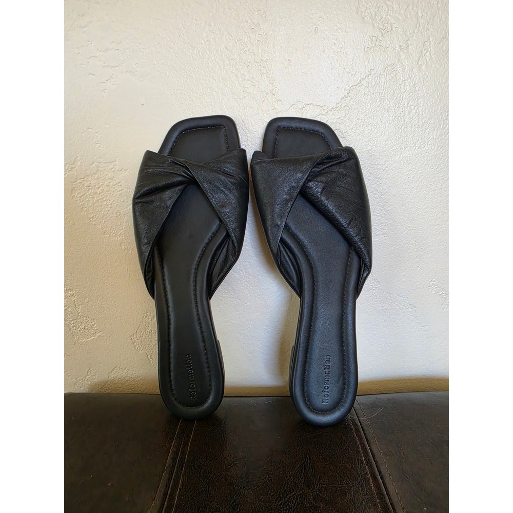 REFORMATION Mikki Twist Black Leather BowMinimalist Resort SquareSandals sz 9.5 - Picture 9 of 9